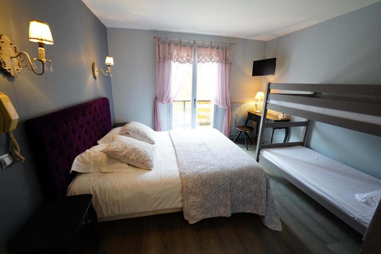 Logis Hotel Le Griou Saint-Jacques-des-Blats Exterior photo